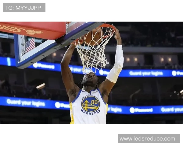 德雷蒙德格林：勇士队的防守核心与领导者的双重角色解析